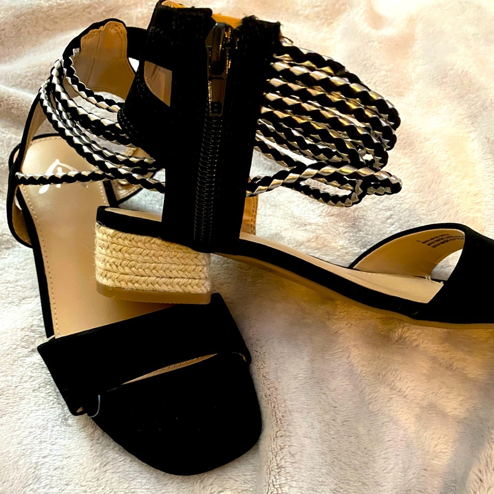 Kids boho stacked heel sandal.